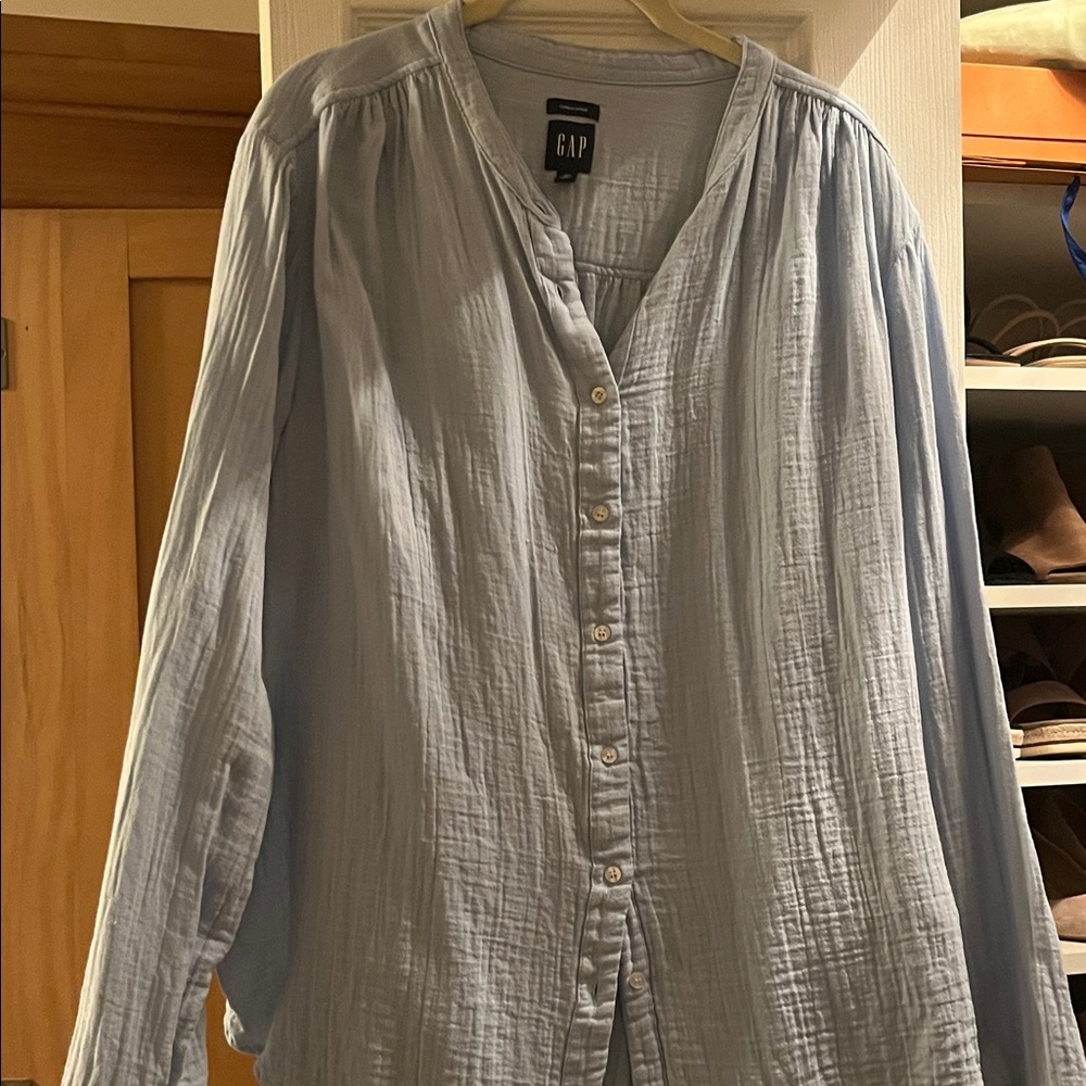 GAP Soft Blue Crinkle Button-Up Shirt